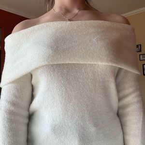 Off the shoulder off white sweater from forever 21. Longer style